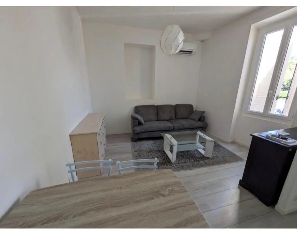 Appartement à louer, 36m², Vallauris
