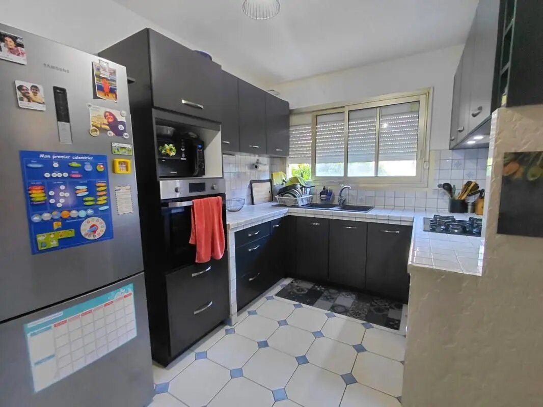 Appartement à louer, 81m², Antibes