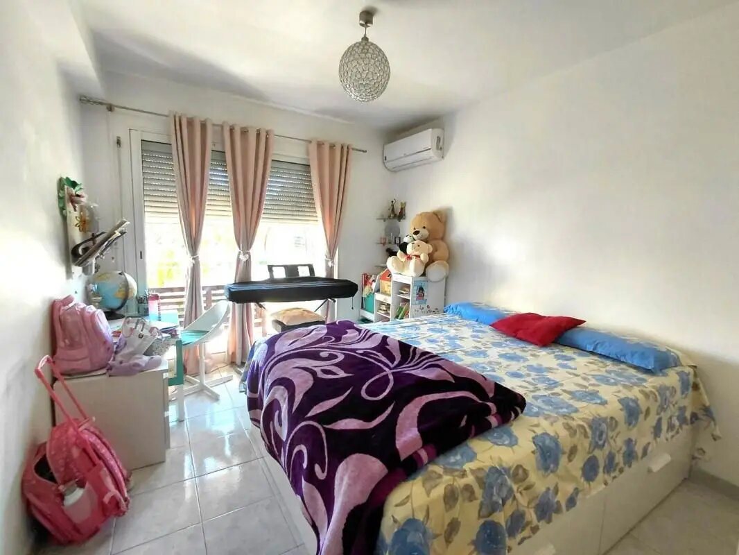 Appartement à louer, 81m², Antibes