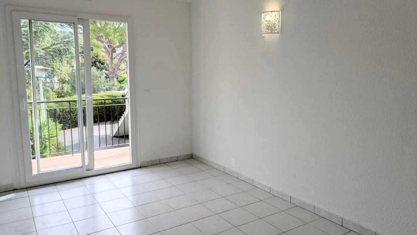 Appartement à louer, 21m², Pégomas