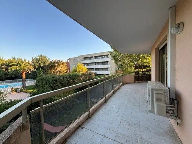 Appartement à louer, 63m², Mandelieu-la-Napoule