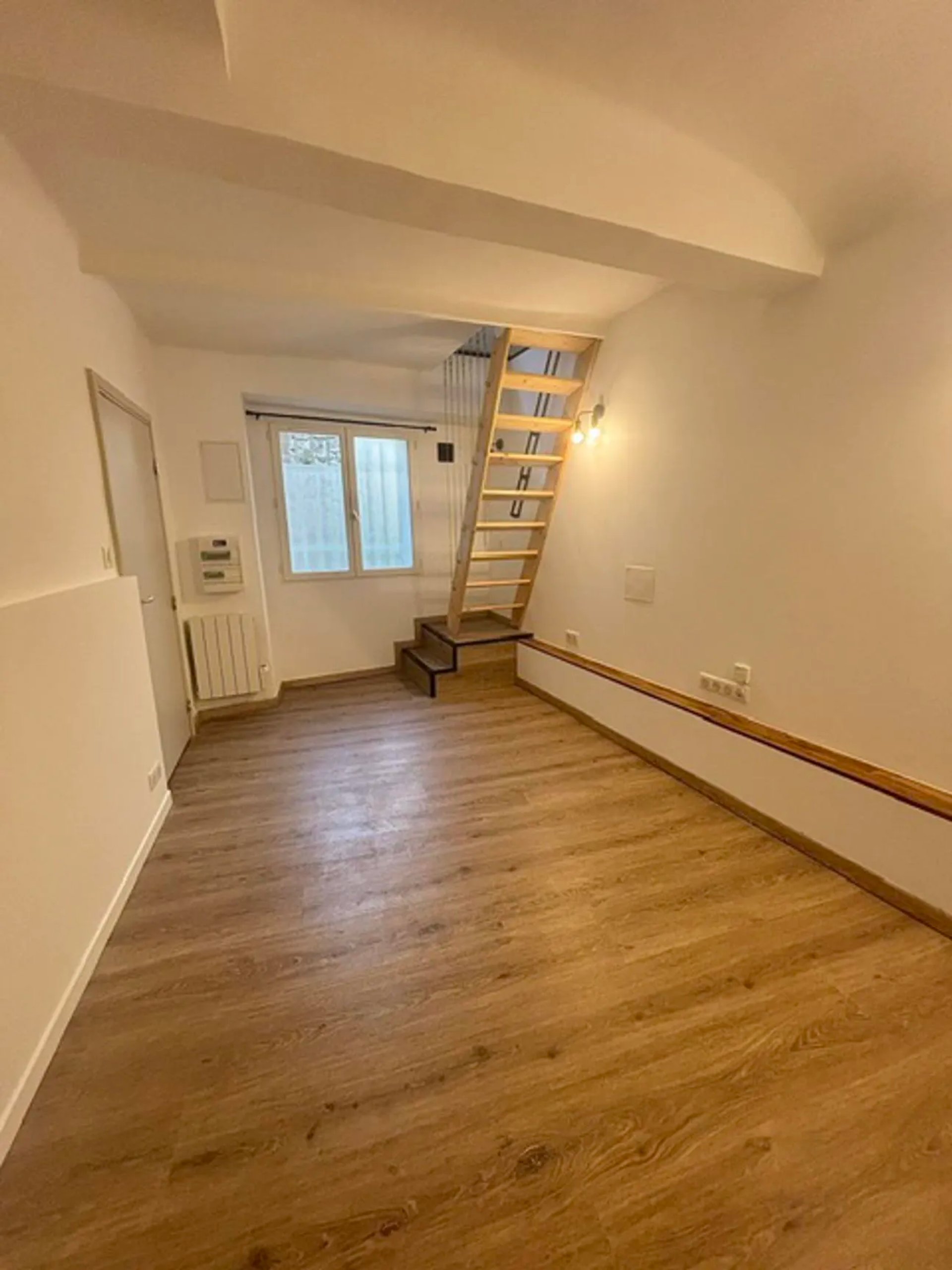 Appartement à louer, 29m², Montauroux