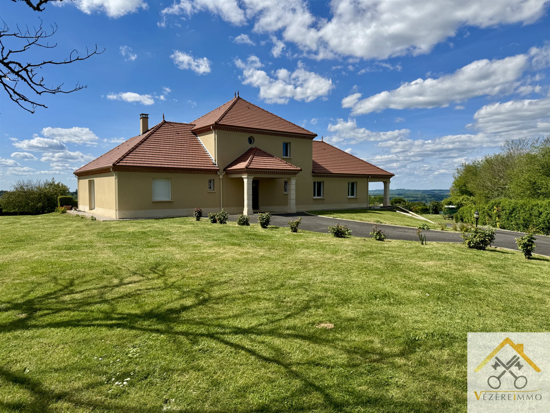 Maison à vendre, 257m², Saint-Robert
