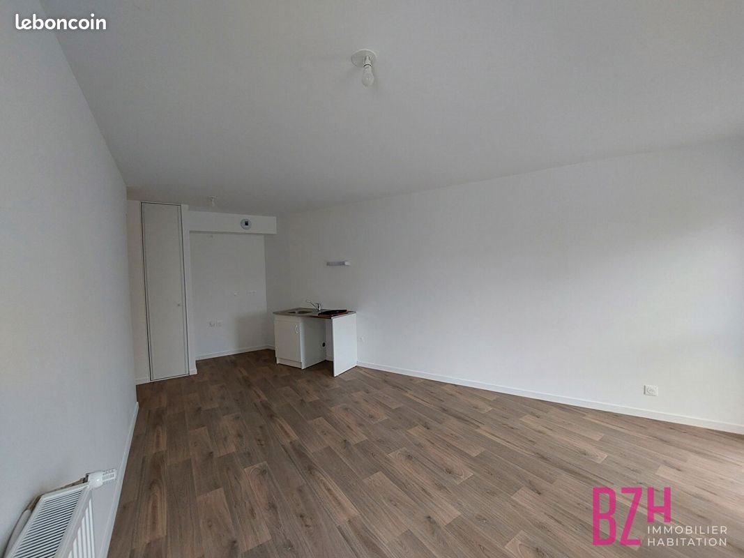Appartement à louer, 46m², Theix
