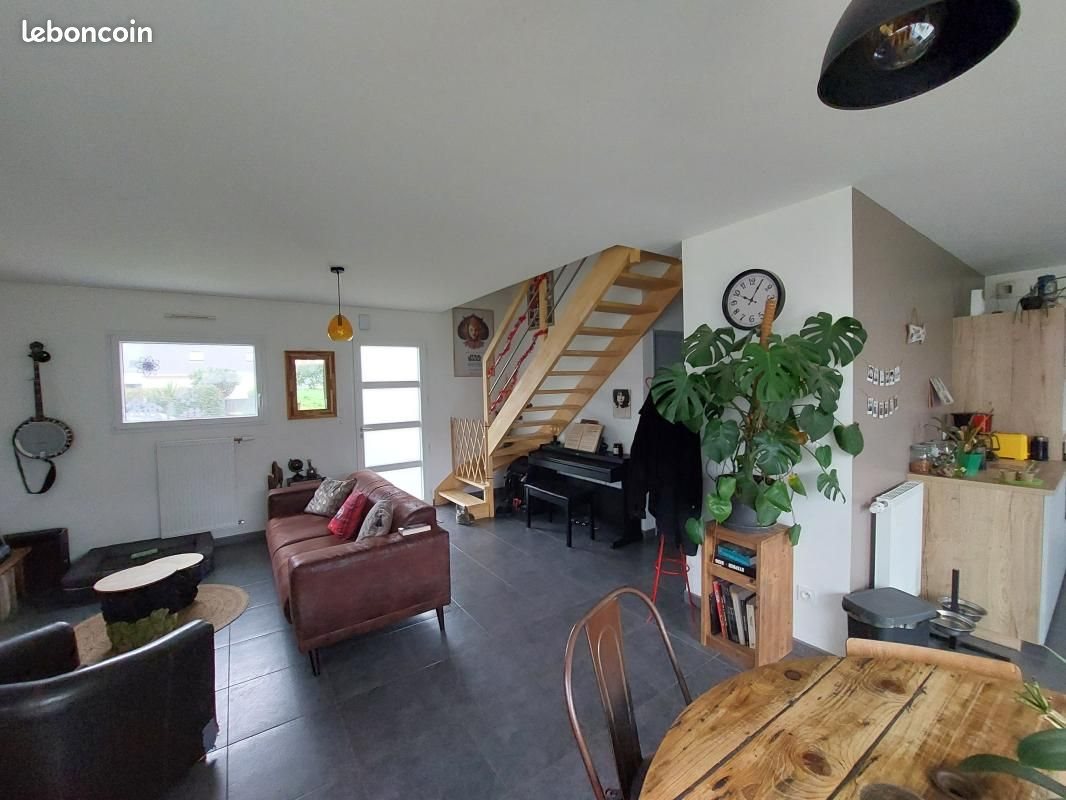 Maison à louer, 101m², Surzur