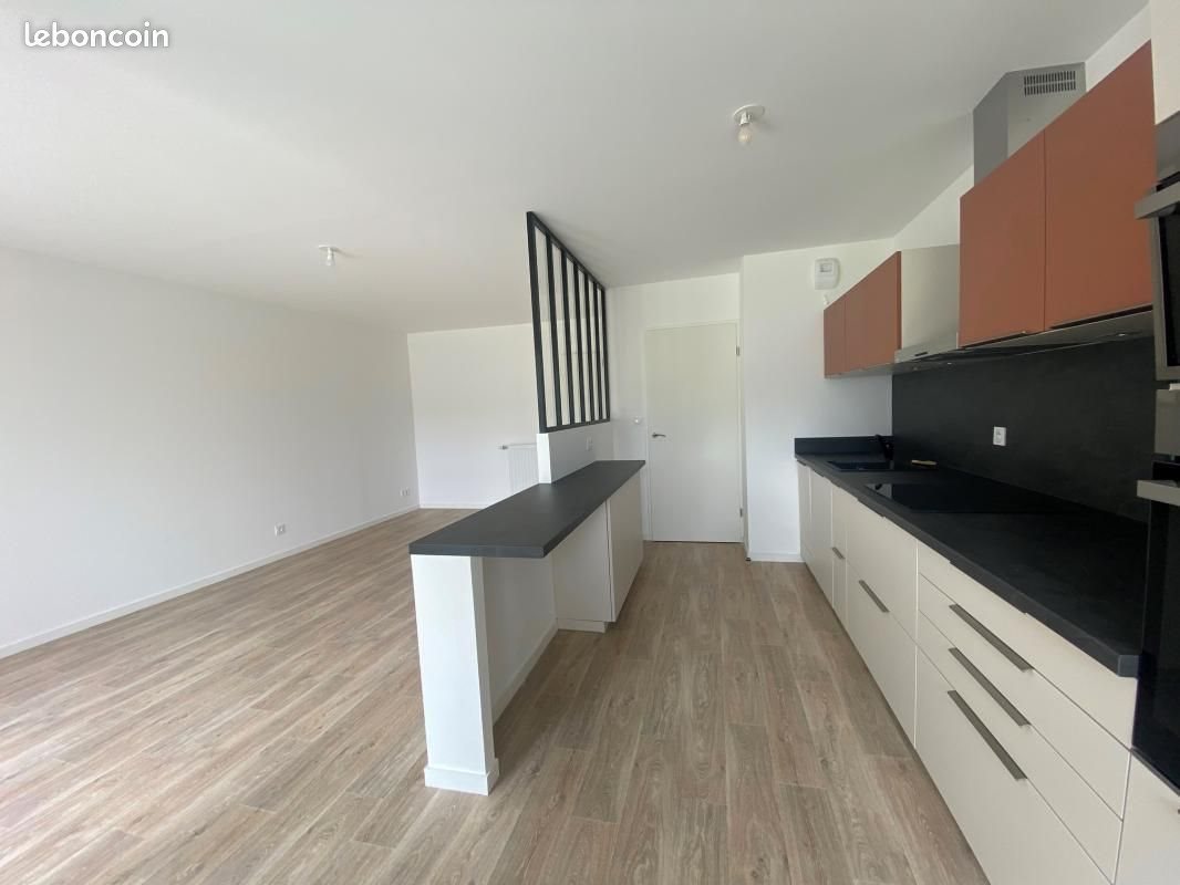Appartement à louer, 67m², Saint-Avé