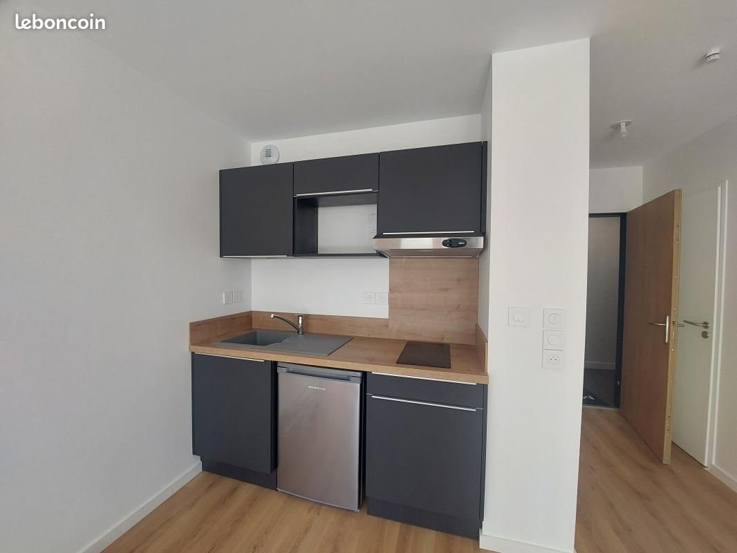 Appartement à louer, 42m², Theix