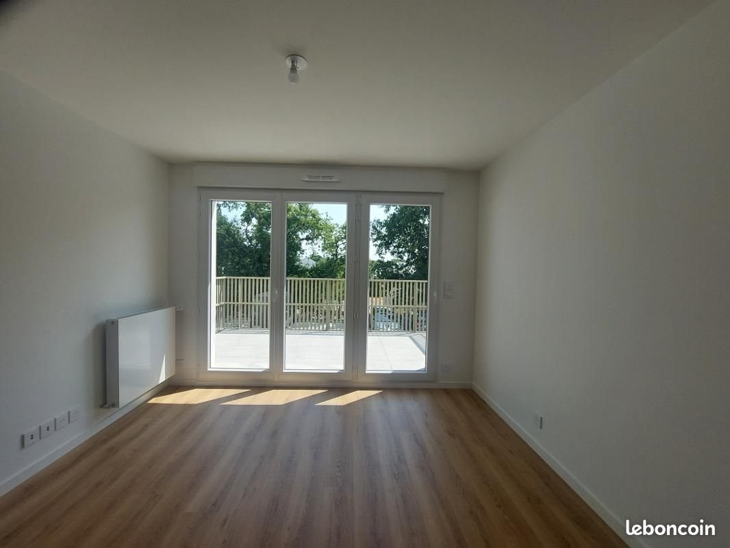 Appartement à louer, 42m², Theix