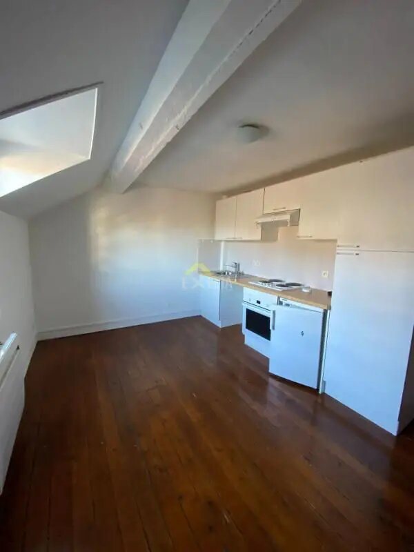 Appartement à louer, 25m², Mantes-la-Jolie