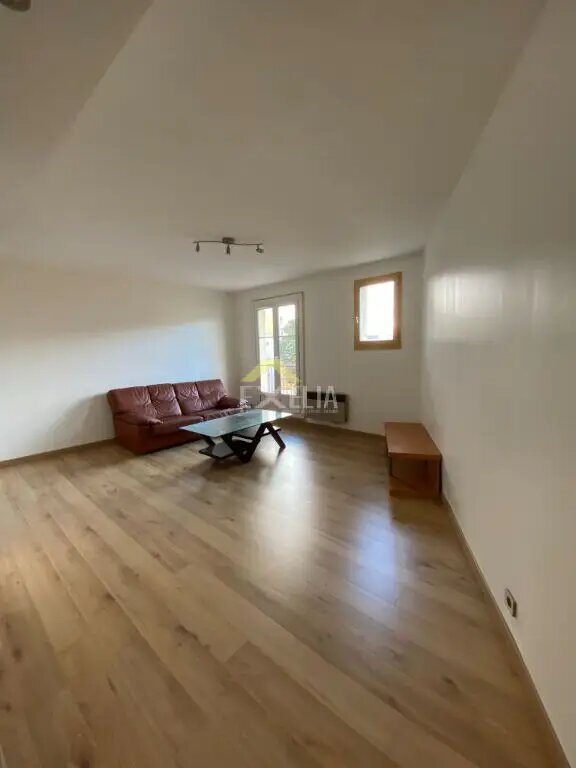 Appartement à louer, 45m², Mantes-la-Jolie