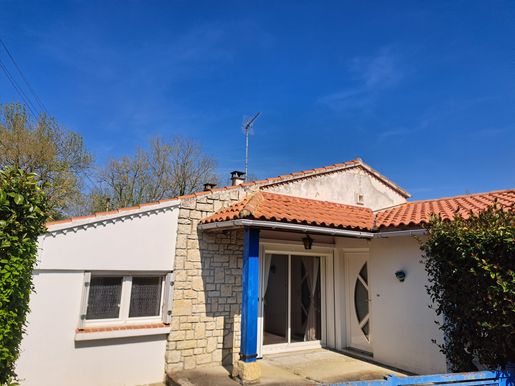 Maison 4 pièces 118 m² · à Auch · 118 m² · 208 000 €