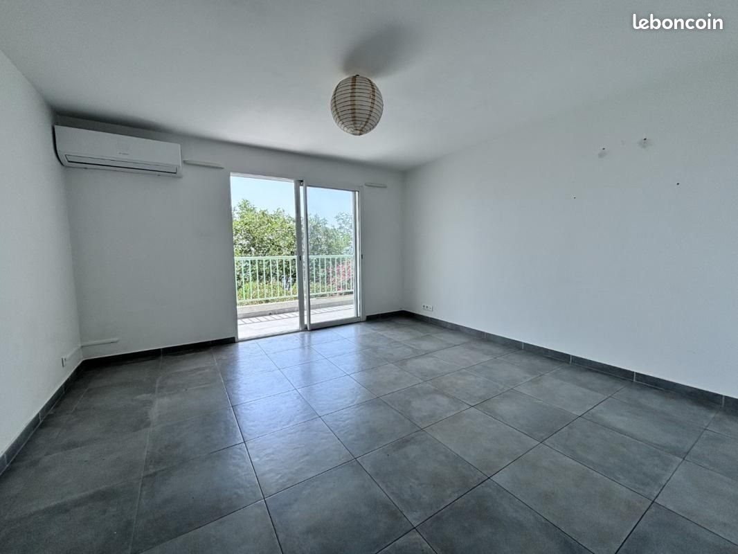 Appartement à louer, 63m², Bastia