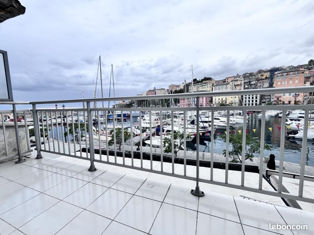 Appartement à louer, 41m², Bastia