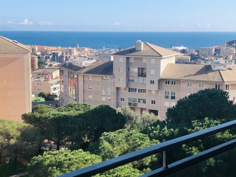 Appartement à louer, 42m², Bastia