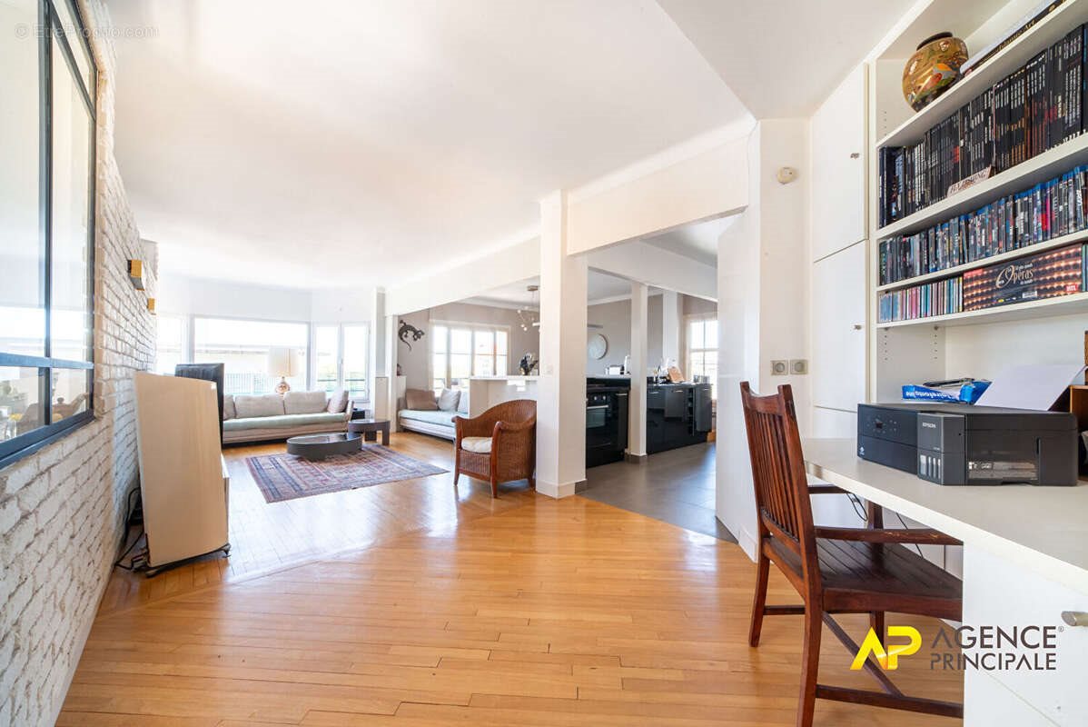 Appartement à vendre, 148m², La Garenne-Colombes
