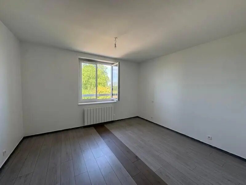 Appartement à louer, 124m², Neuville-les-Dames