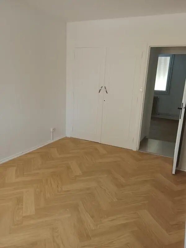 Appartement à louer, 74m², Miribel