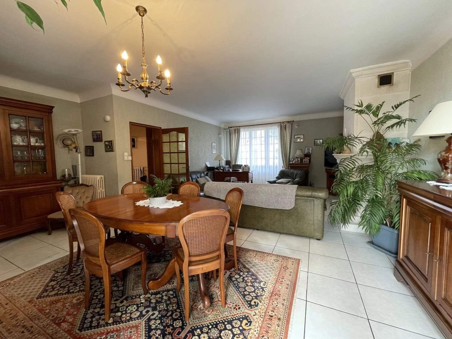 Maison à vendre, 1054m², Savigné-sur-Lathan
