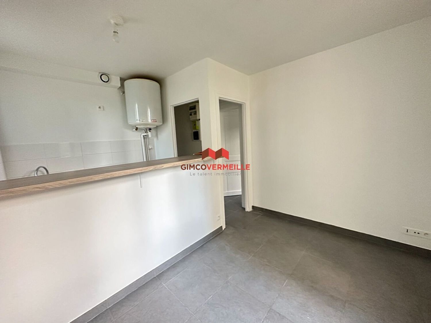 Appartement à louer, 23m², Garches