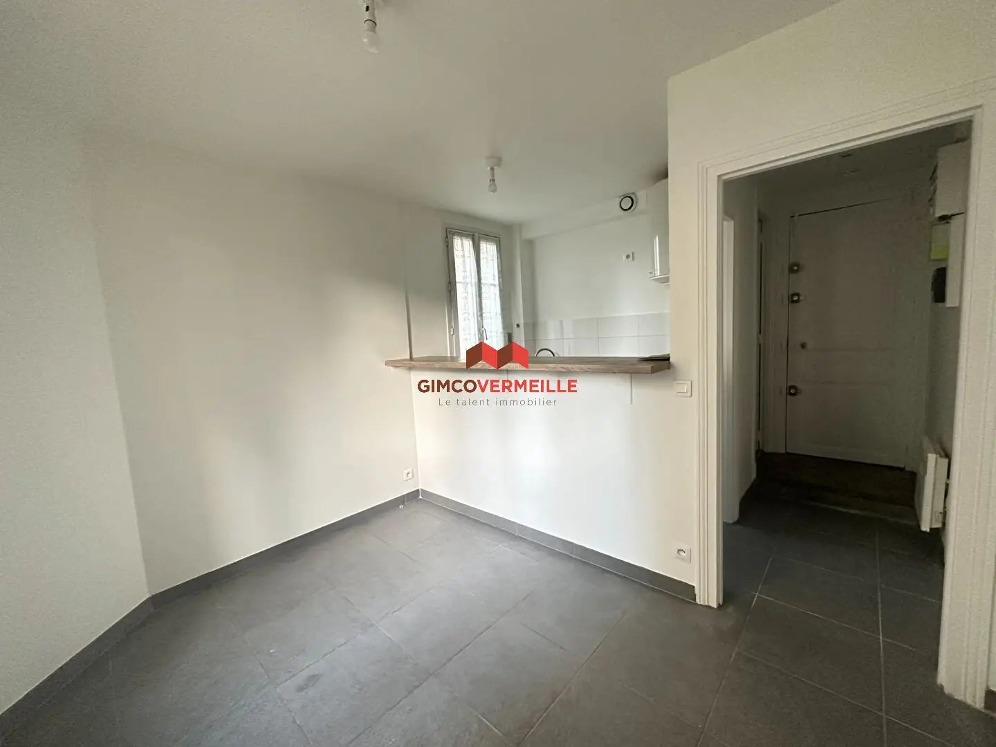 Appartement à louer, 23m², Garches