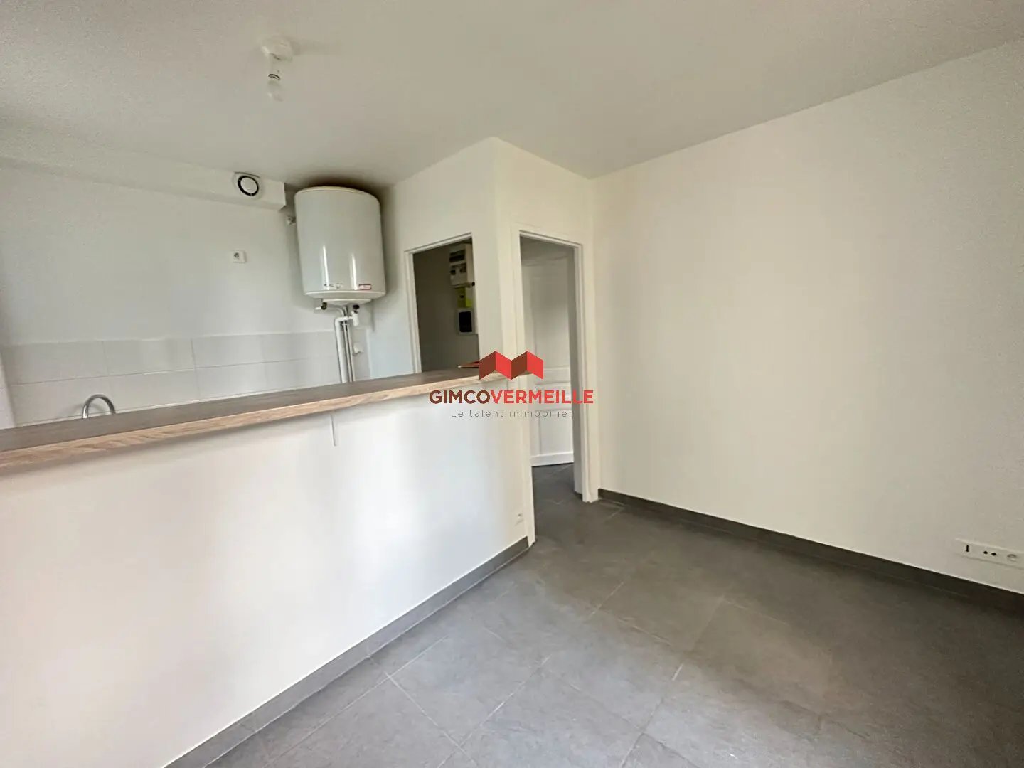 Appartement à louer, 23m², Garches