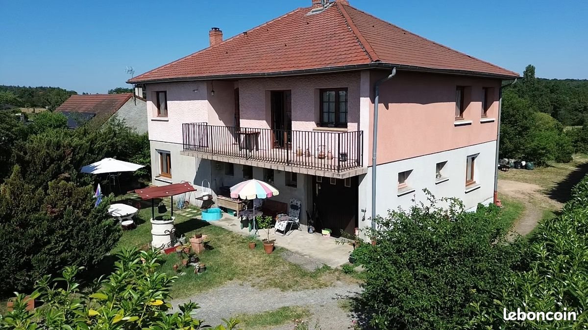 Maison à vendre, 202m², Charmeil