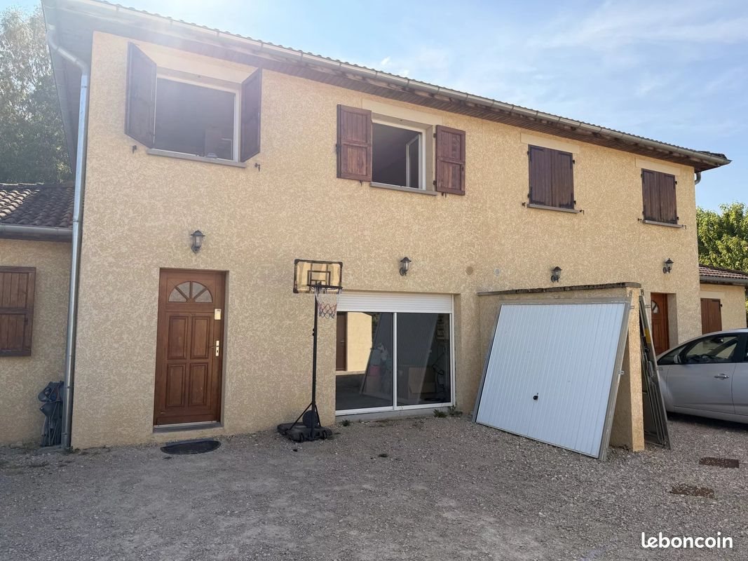 Maison à louer, 103m², Leyment