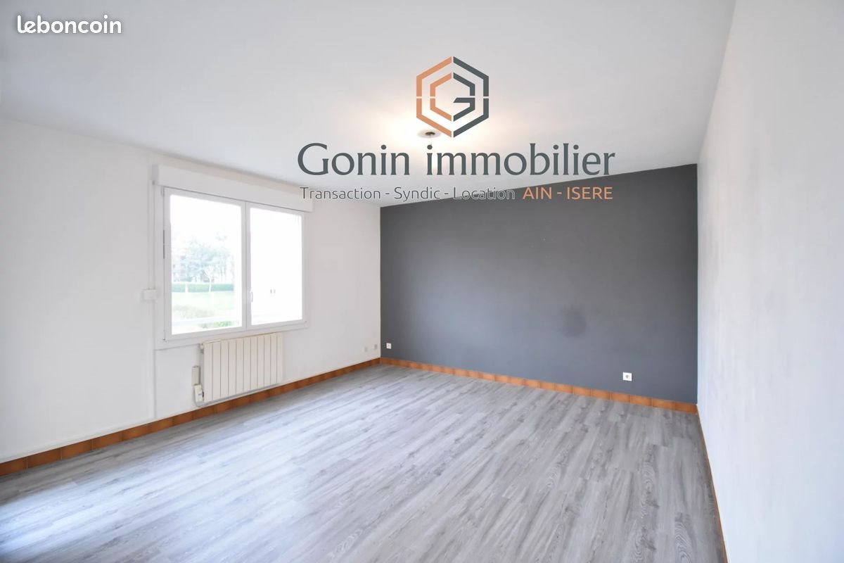 Appartement à louer, 132m², Lagnieu