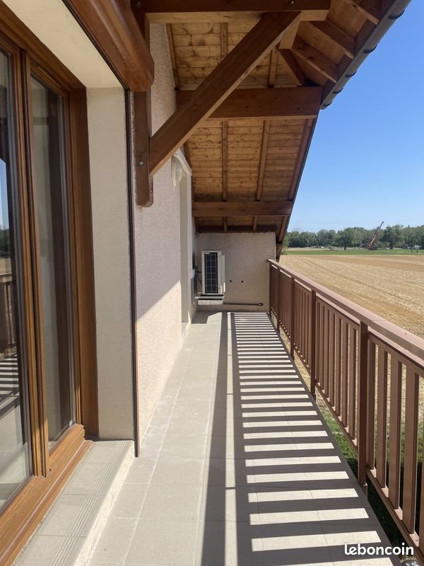 Appartement à louer, 130m², Saint-Julien-en-Genevois