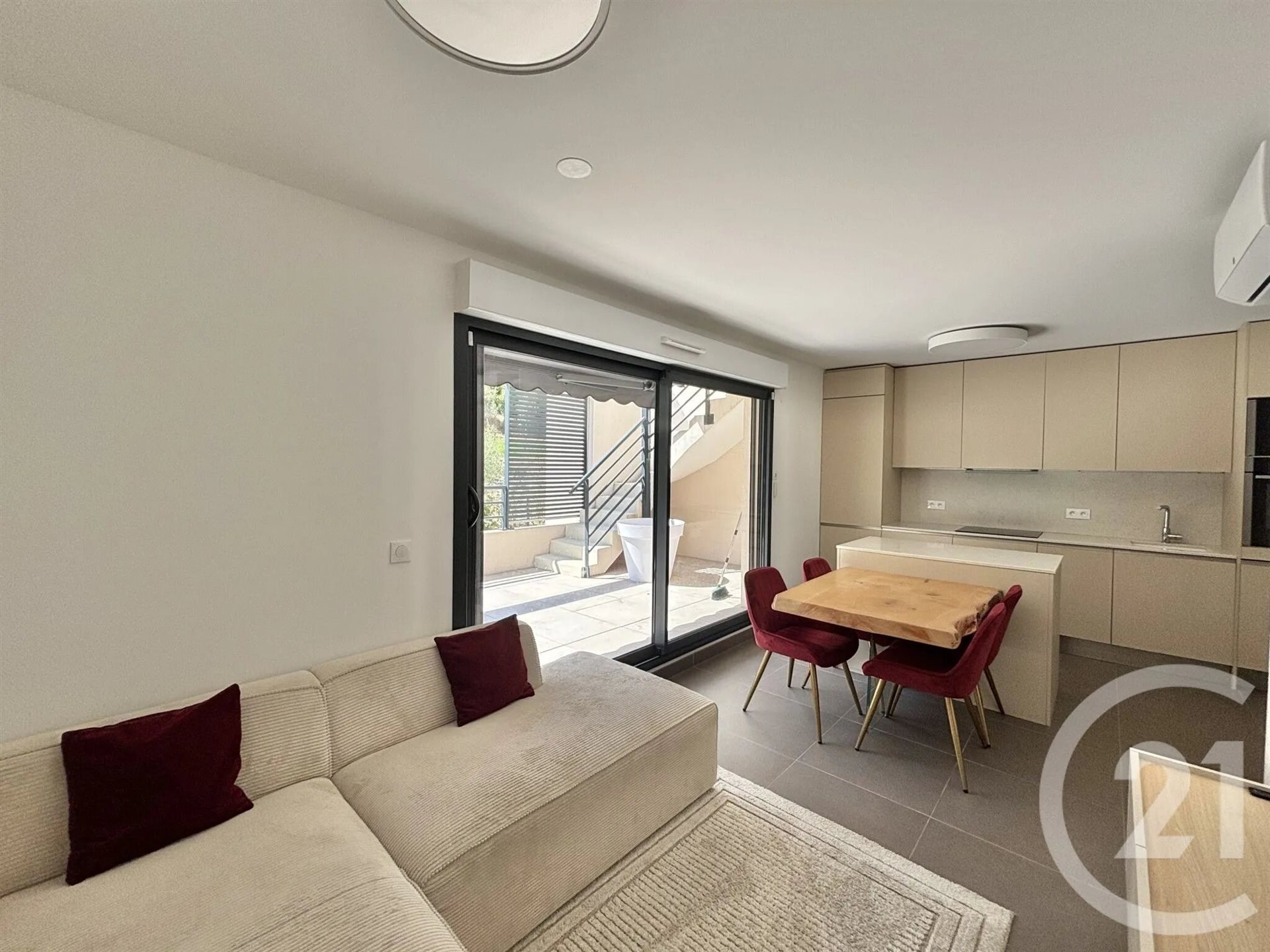 Appartement à louer, 55m², Roquebrune-Cap-Martin
