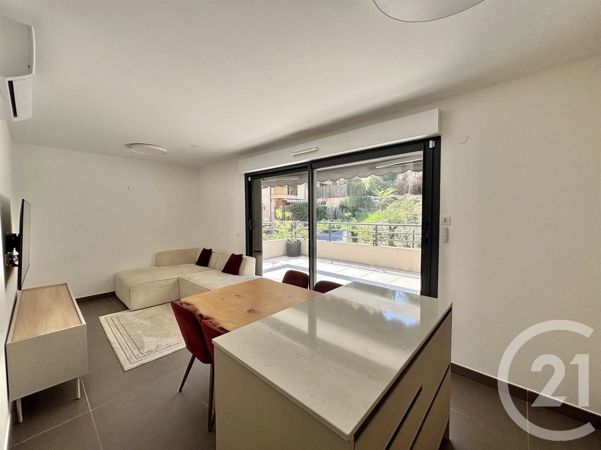 Appartement à louer, 55m², Roquebrune-Cap-Martin