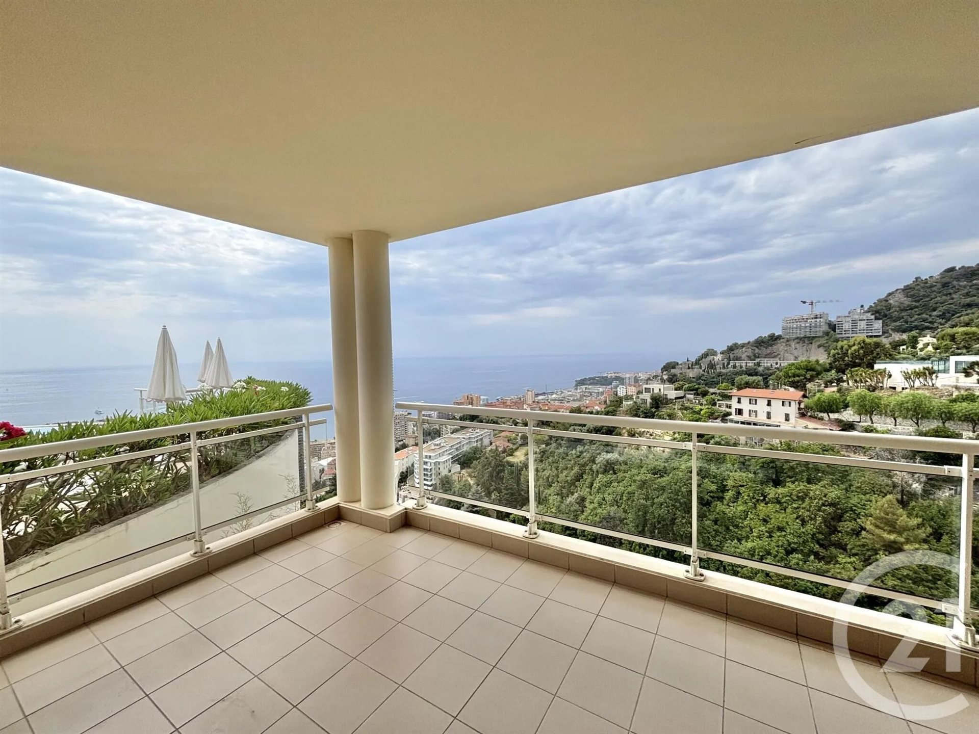 Appartement à louer, 57m², Beausoleil