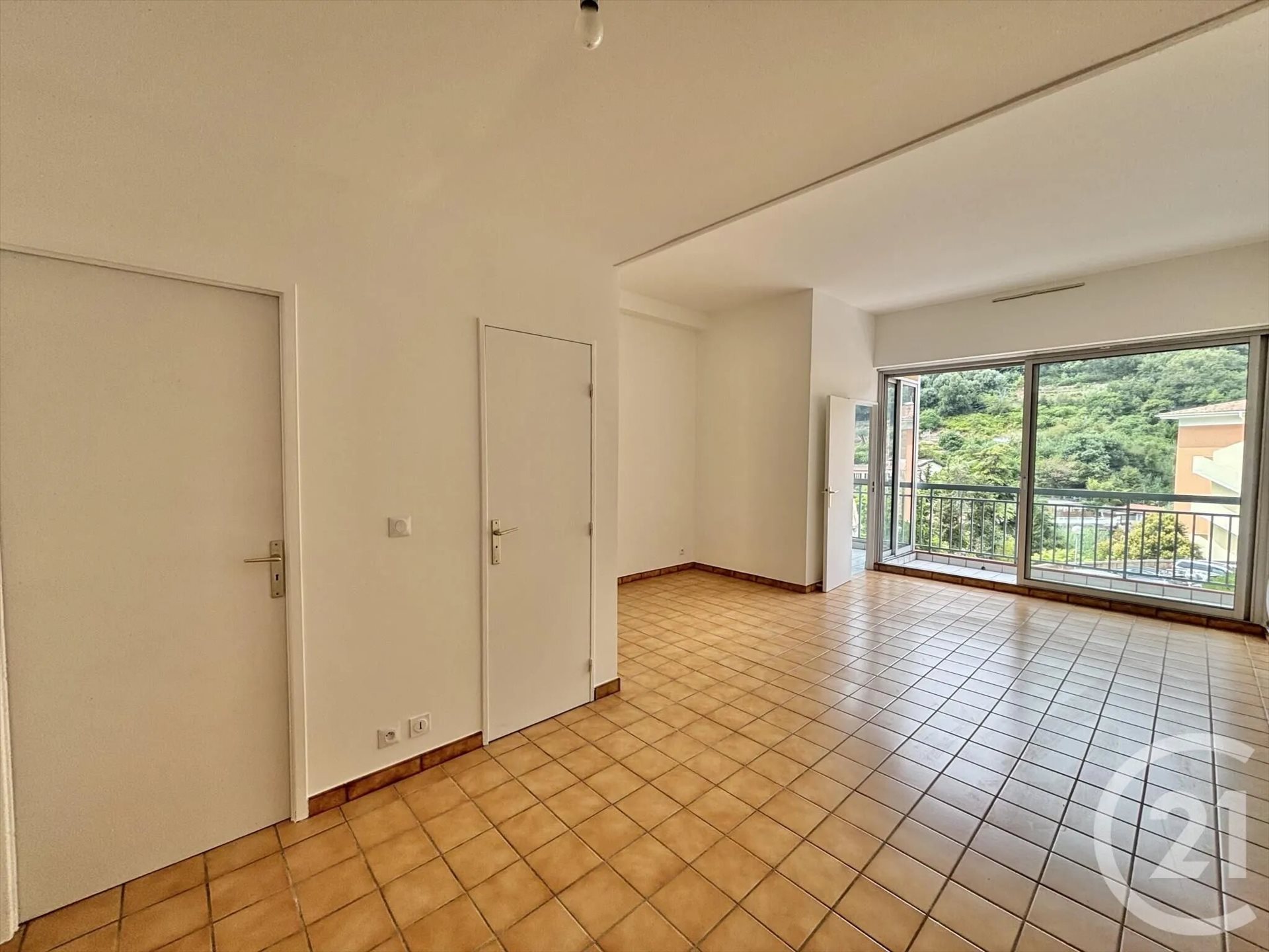 Appartement à louer, 41m², Menton