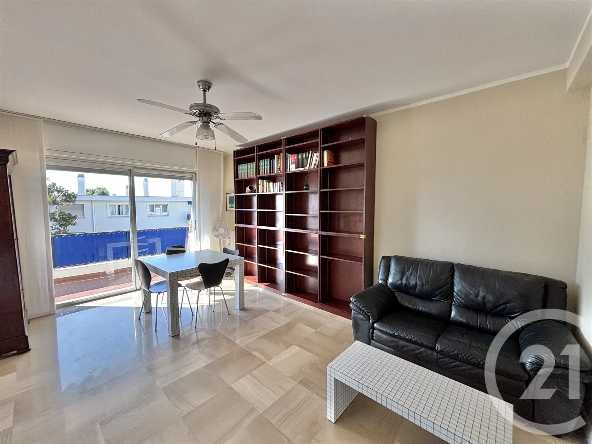 Appartement à louer, 71m², Menton