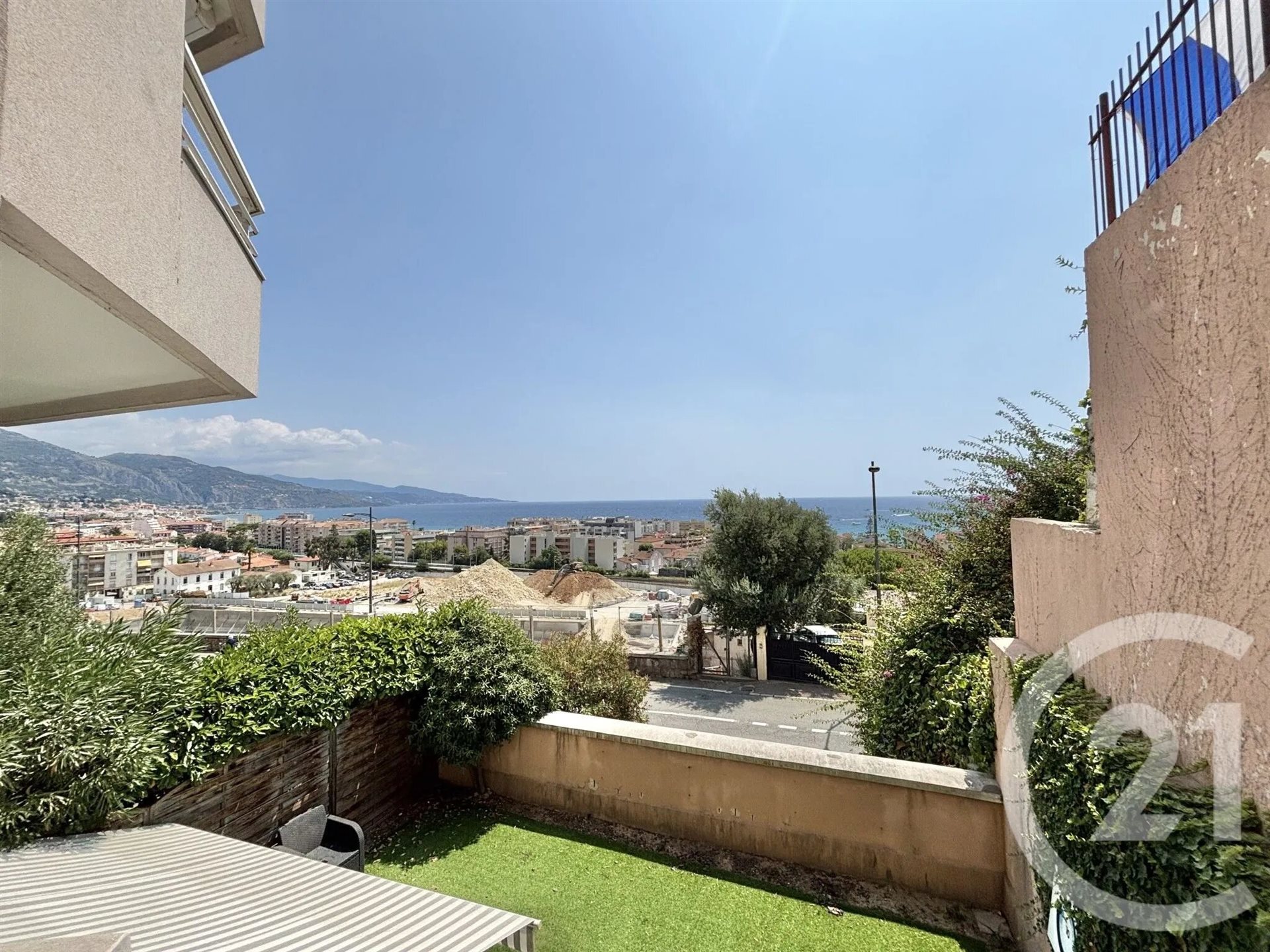 Appartement à louer, 45m², Roquebrune-Cap-Martin