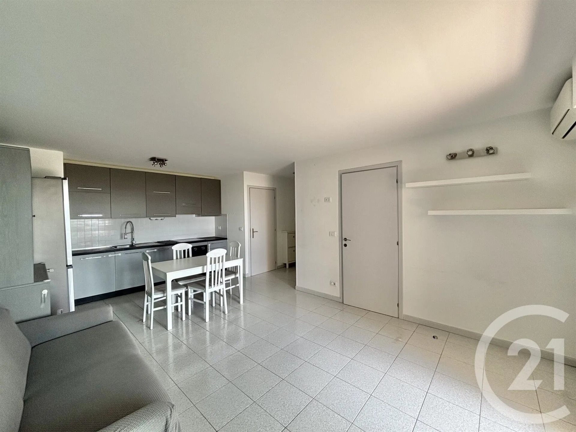 Appartement à louer, 45m², Roquebrune-Cap-Martin