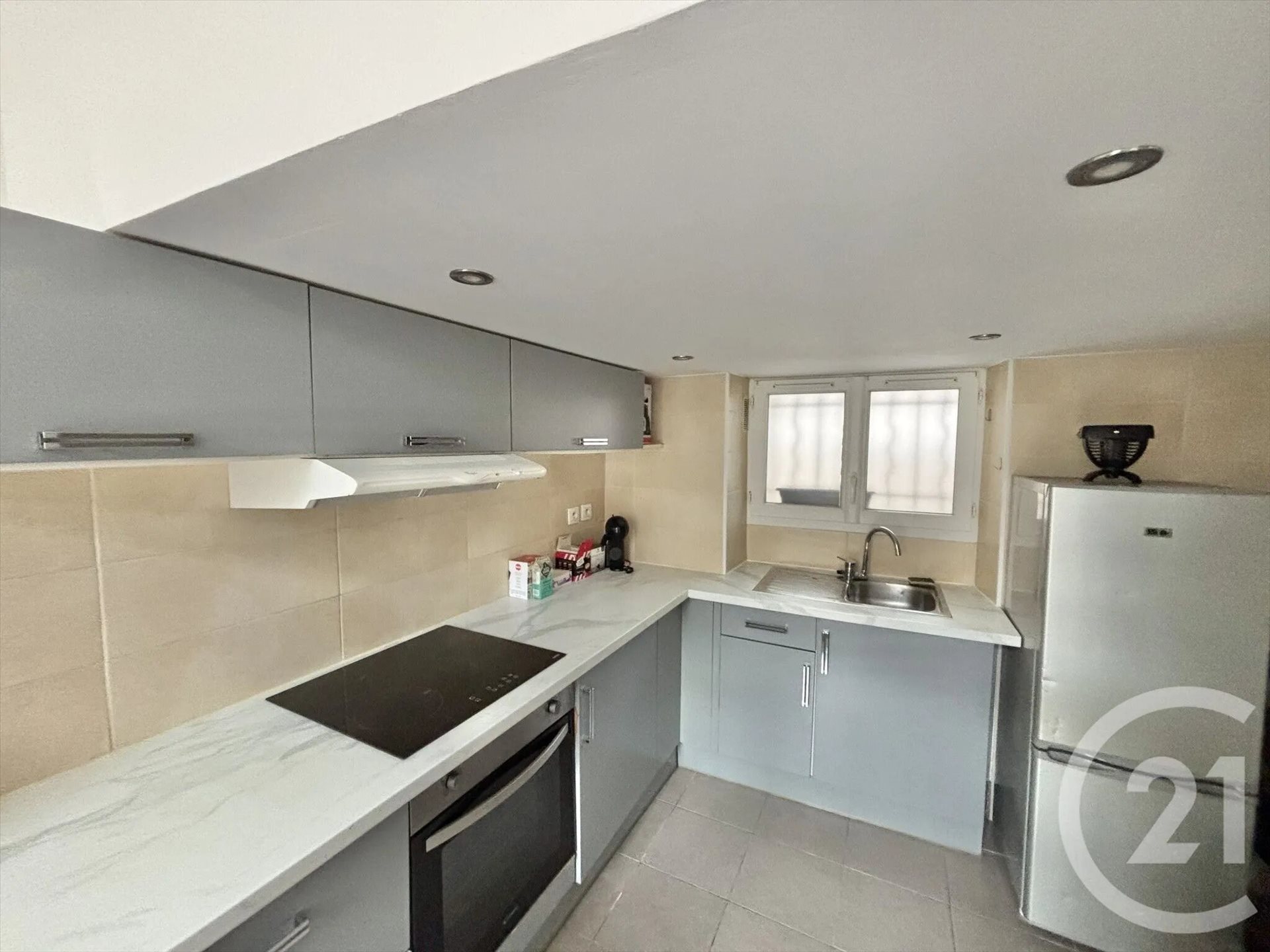 Appartement à louer, 16m², Menton