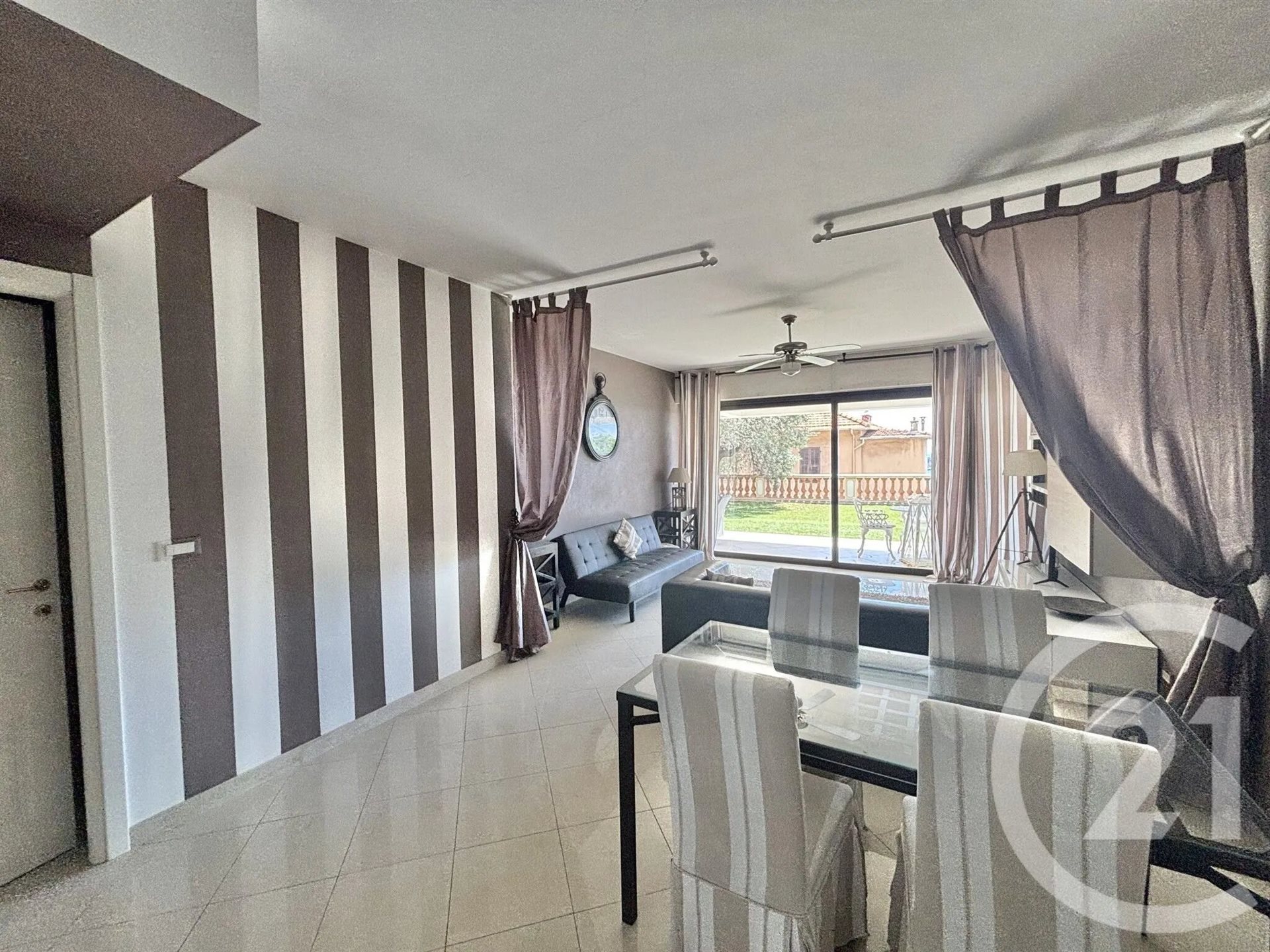 Appartement à louer, 59m², Roquebrune-Cap-Martin