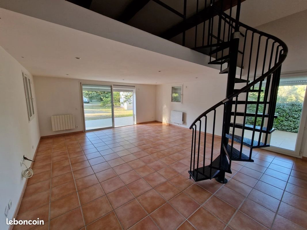 Appartement à louer, 65m², Jouques