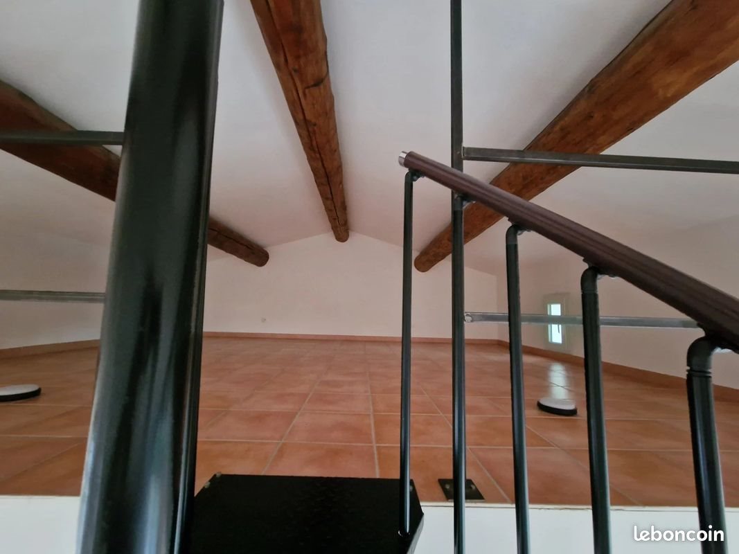 Appartement à louer, 65m², Jouques