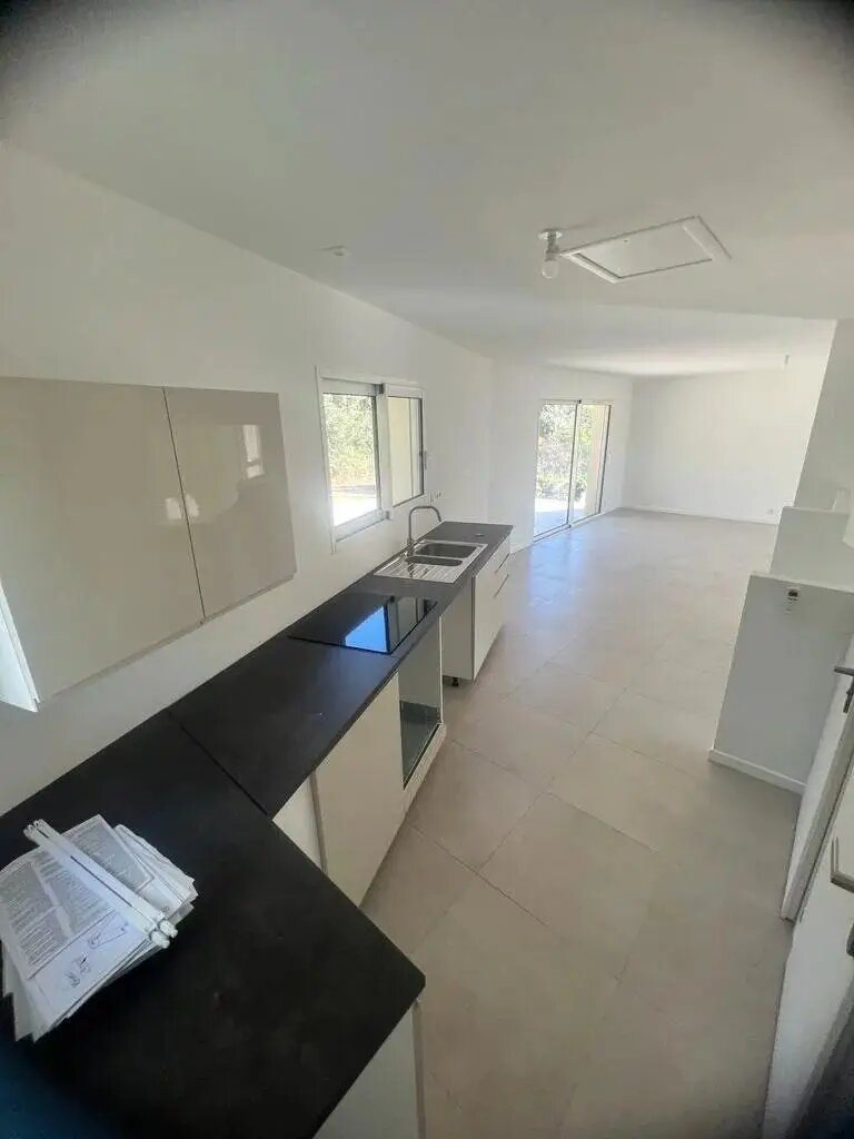 Maison à louer, 90m², Pélissanne