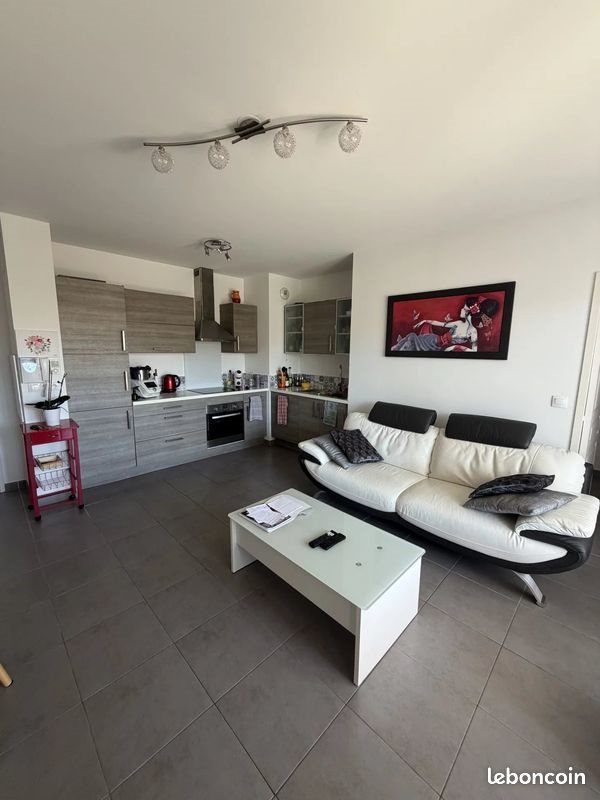 Appartement à louer, 42m², Venelles