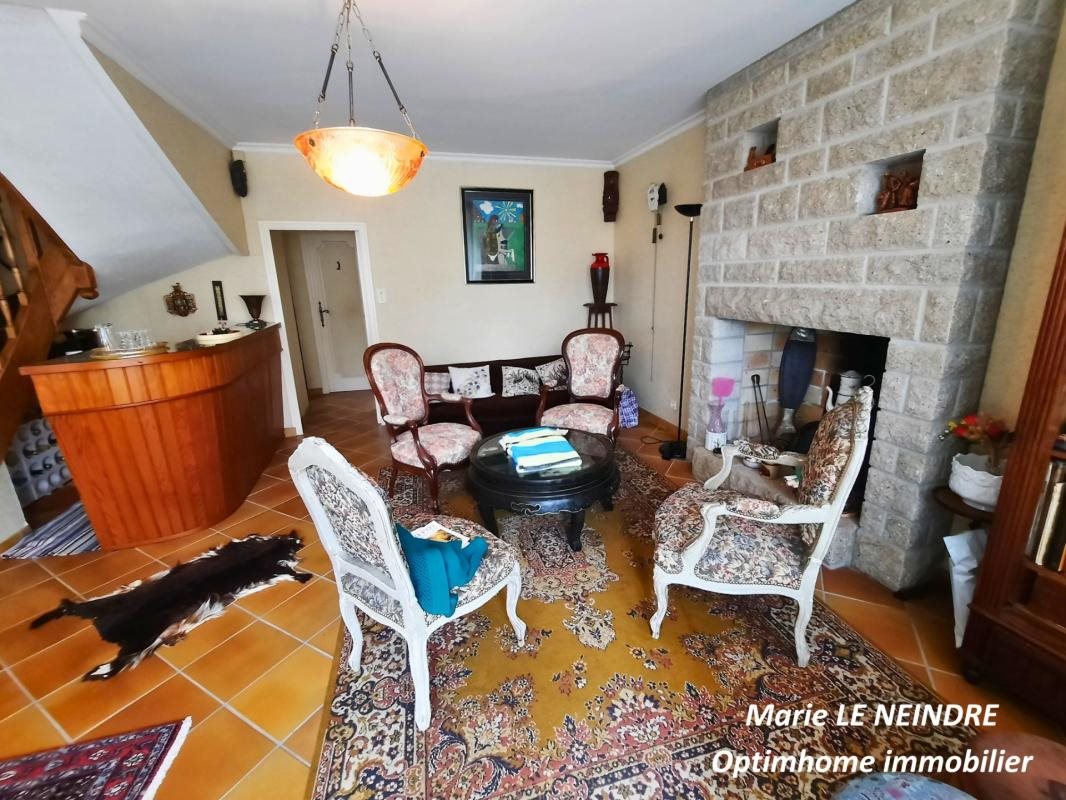 Maison à vendre, 240m², Plussulien