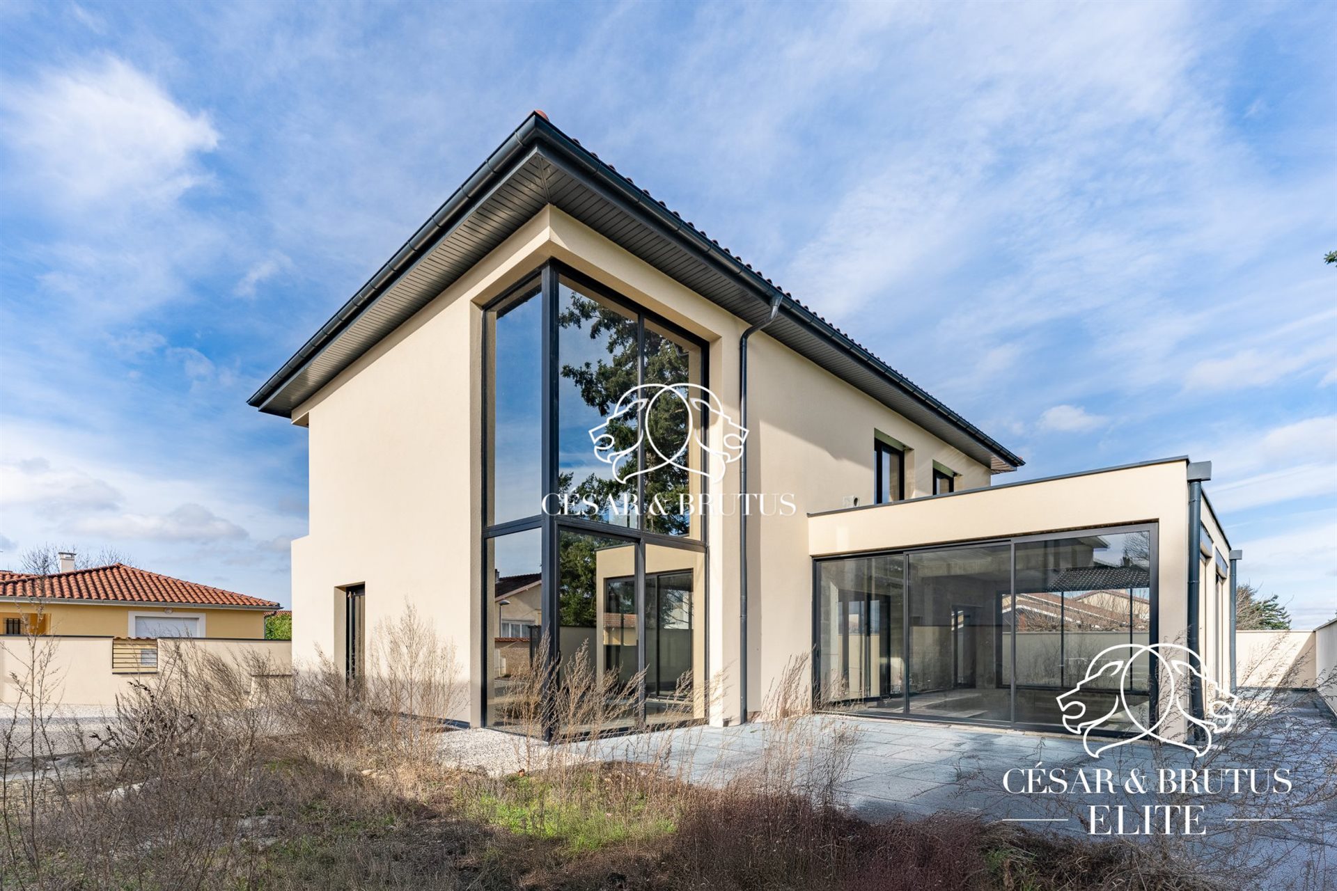 Maison à vendre, 330m², Mions