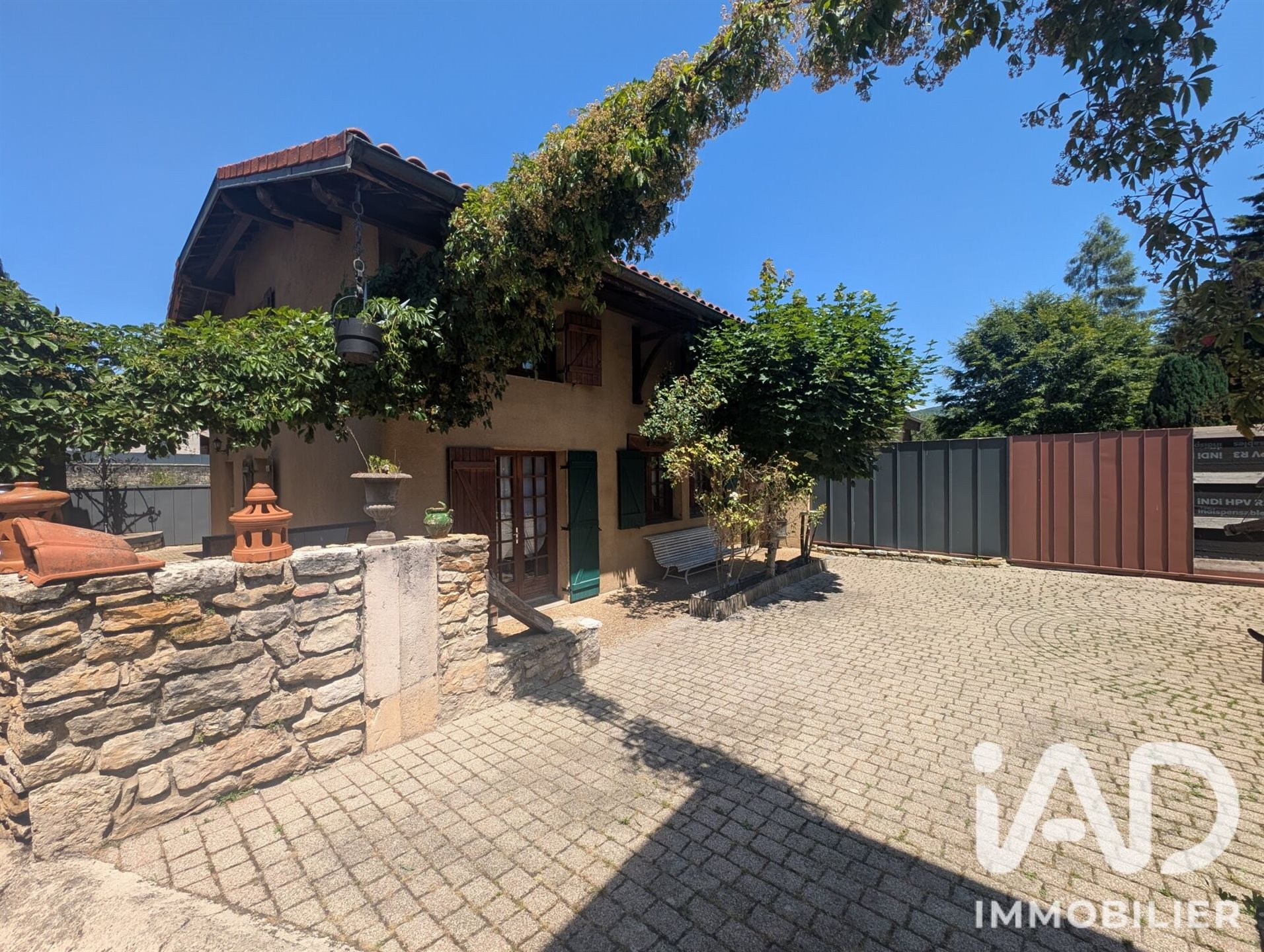 Maison à vendre, 121m², Izernore