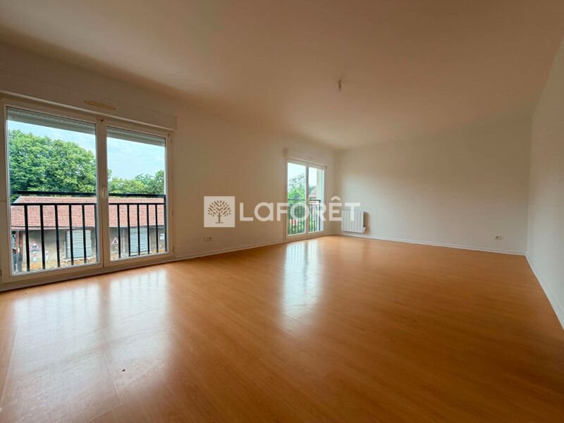 Appartement à louer, 103m², Attigny