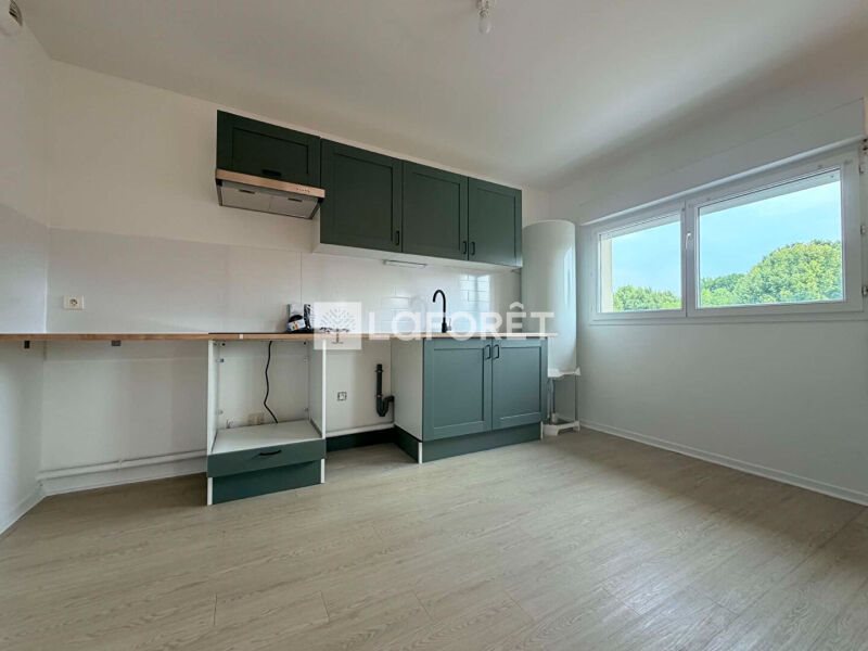 Appartement à louer, 103m², Attigny