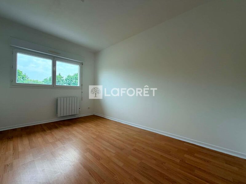 Appartement à louer, 103m², Attigny