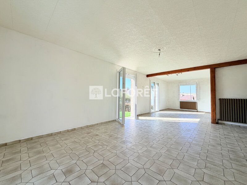 Maison à louer, 118m², Vouziers