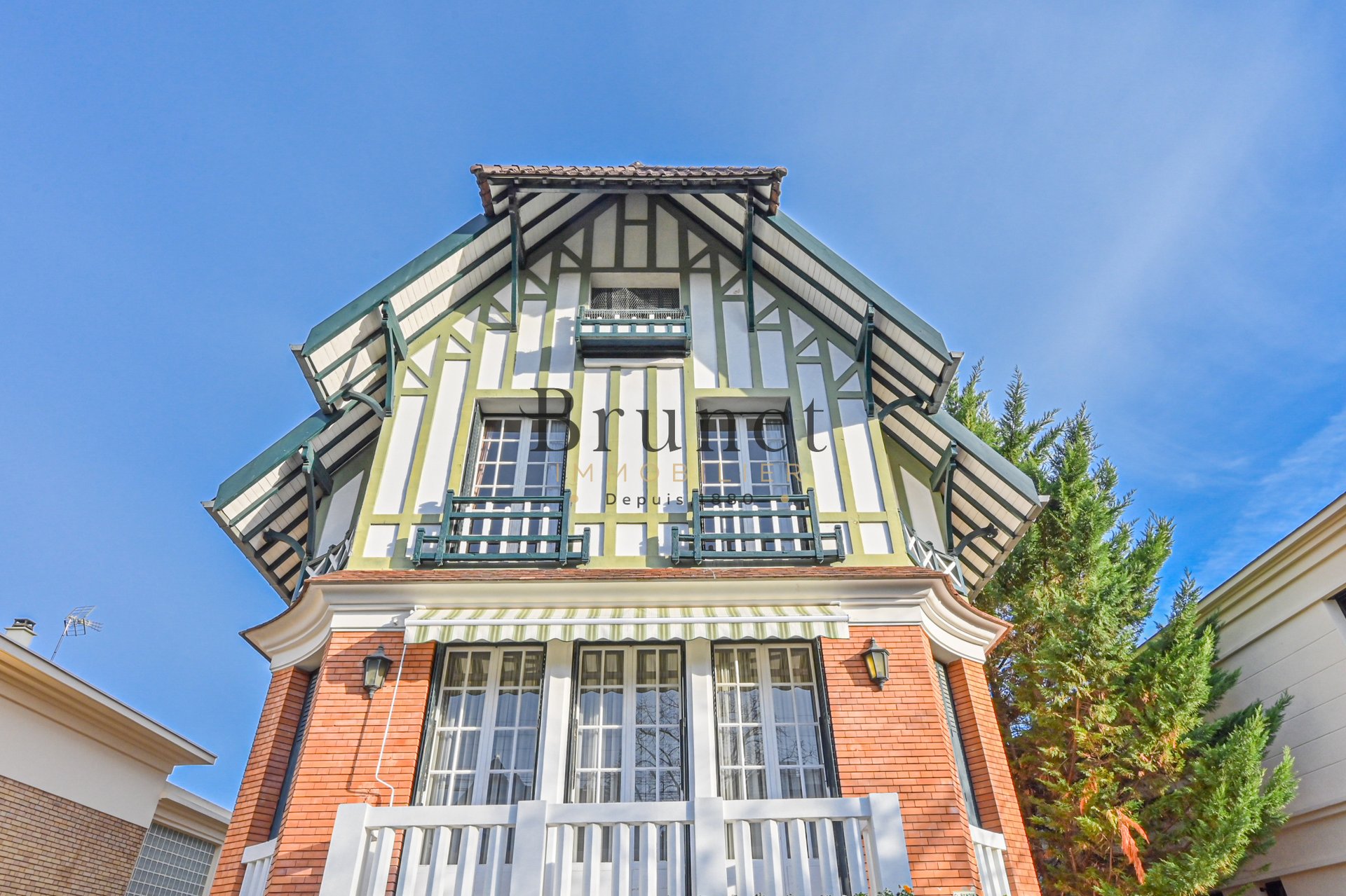 Maison à vendre, 254m², La Varenne-Saint-Hilaire